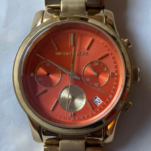 🟠 HOST PICK 🟠 MICHAEL KORS ORANGE AND GOLD WATCH 🟠 - Picture 5 of 16